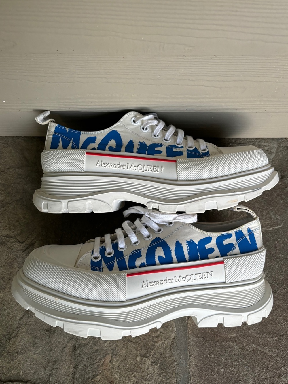 Alexander McQueen Tread Slick Graffiti Low Top Runway Sneakers 🔥 - Picture 3 of 6